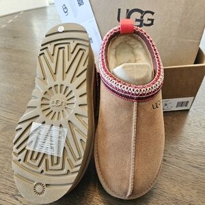 NEW UGG Tazz Platforms Chestnut Women's 8 SOLD-OUT Everywhere